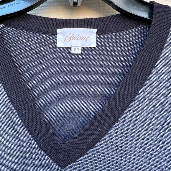 Brioni v-neck sweater - Picture 4 of 10